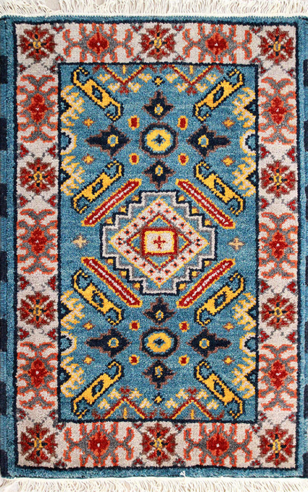 Traditional area rug
